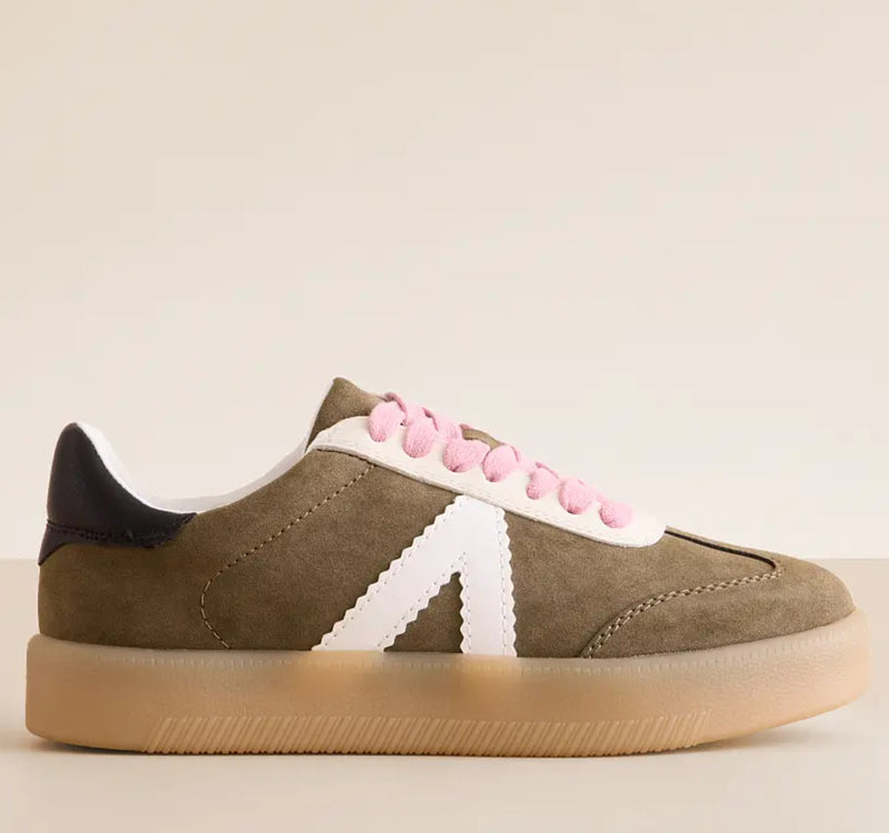 Axel Tennis Shoe