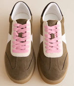 Axel Tennis Shoe