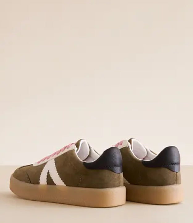 Axel Tennis Shoe