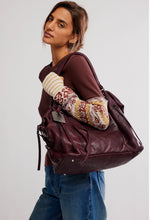 Emerson Tote