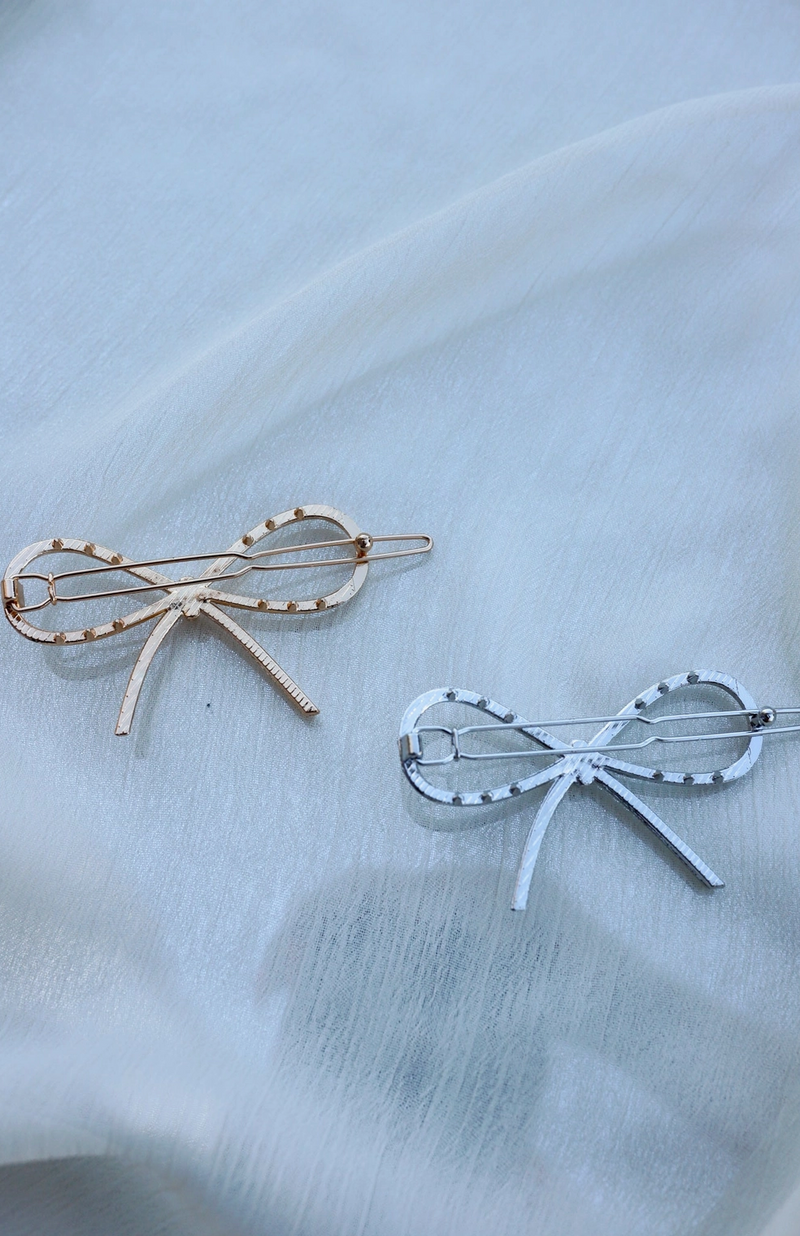 Dainty Metal Bow Clip