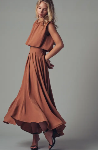 Mila Sleeveless Blouse