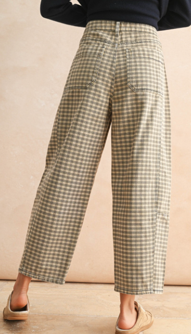 Mini Checkered Barrel Jeans