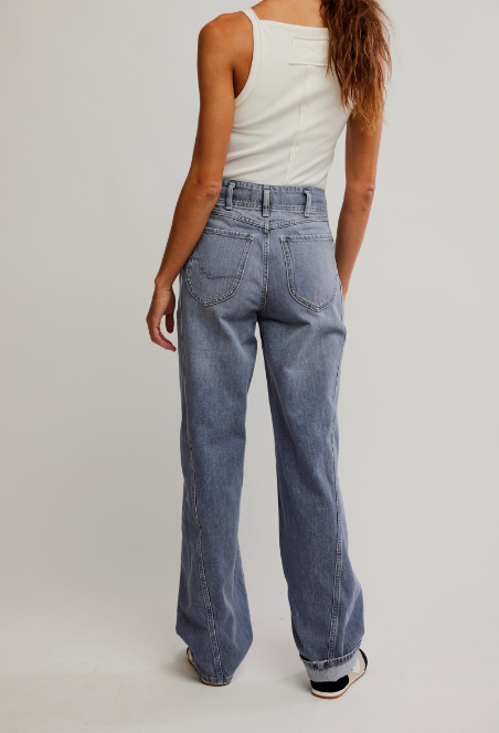 Aster Straight Leg Jean