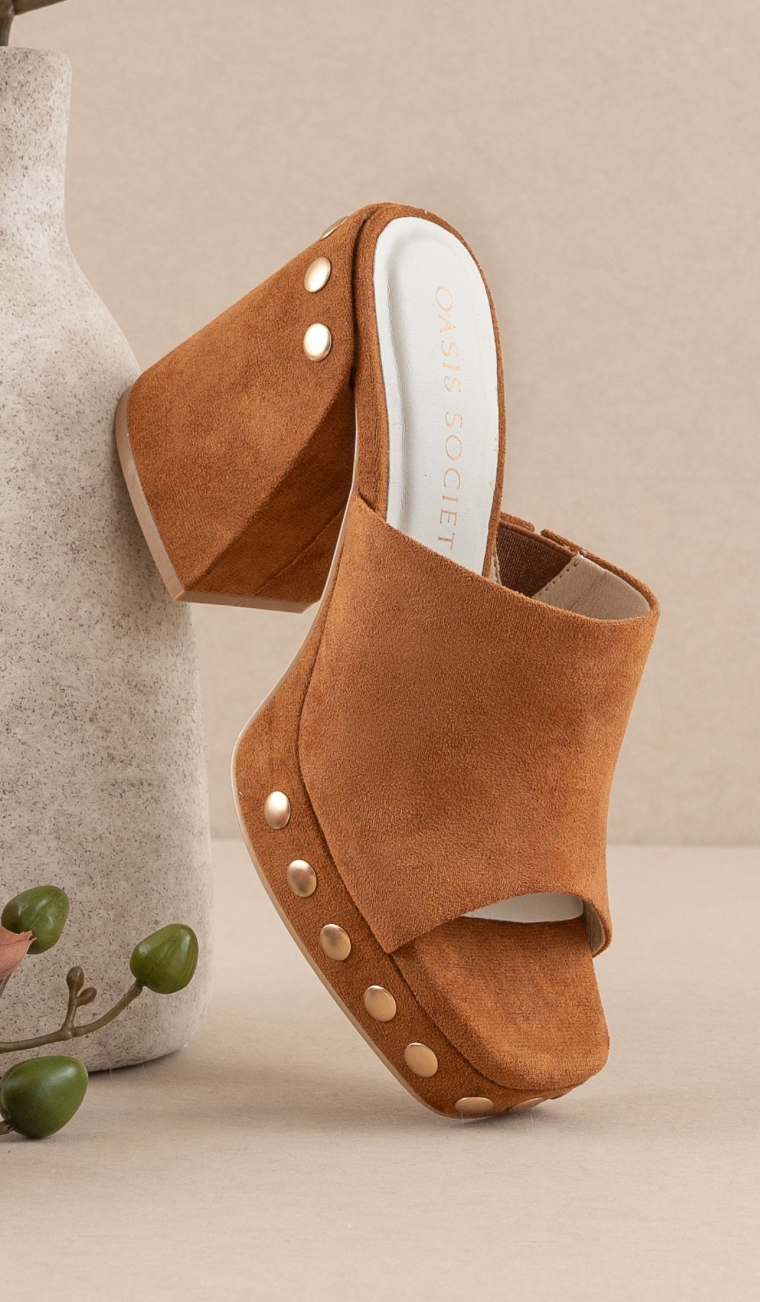 The Leona Platform Heels